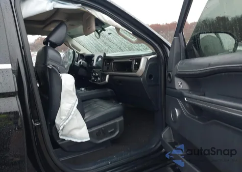 2023 Ford Expedition Xlt Max z USA, uszkodzony, nr VIN 1FMJK1J81PEA06665